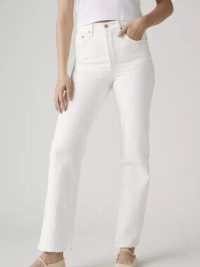 Levi's Ribcage Straight Ankle Jeans in off-white
